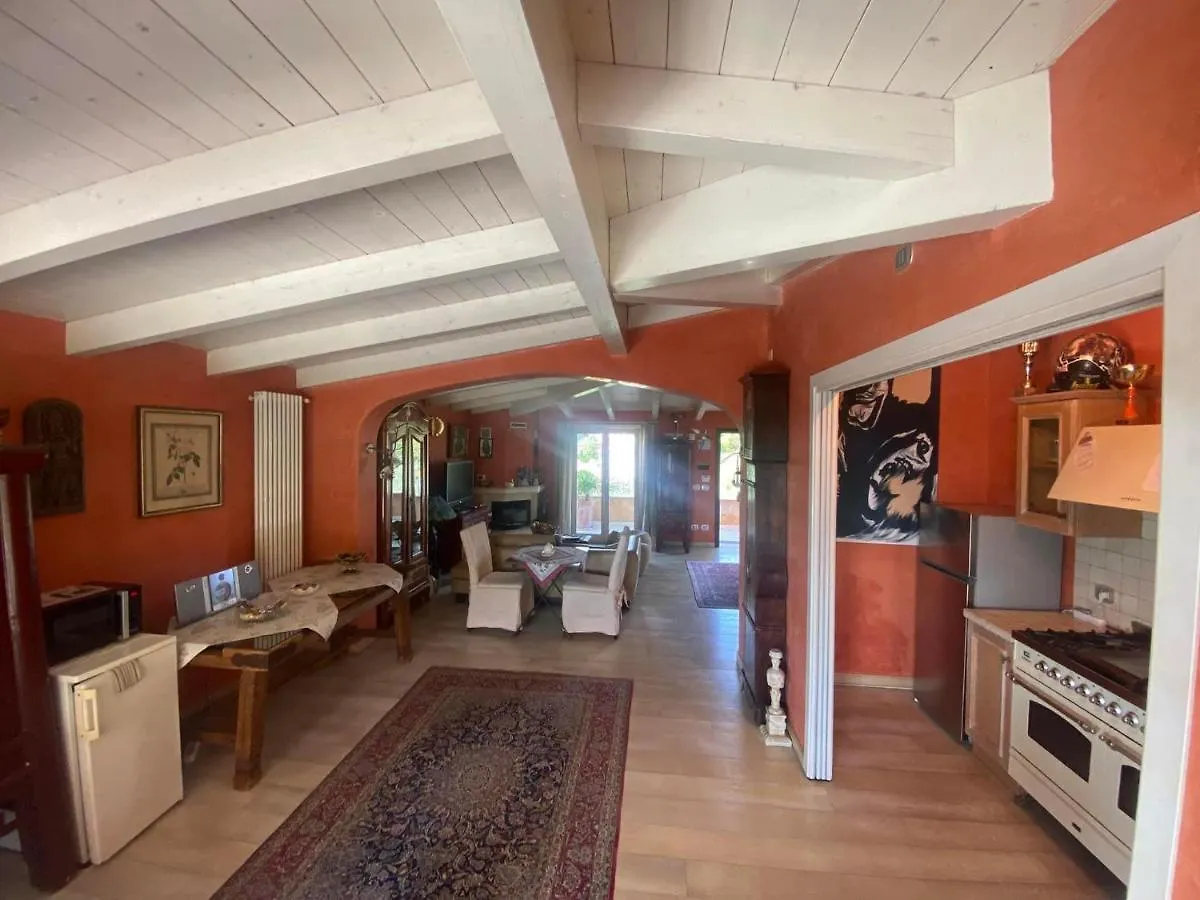 B&B Villa Gardasee With Pool Soiano Del Lago Frühstückspension