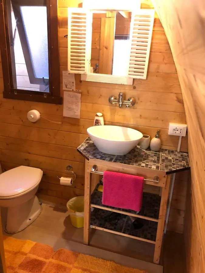 B&B Villa Gardasee With Pool Soiano Del Lago 0*,  Italien