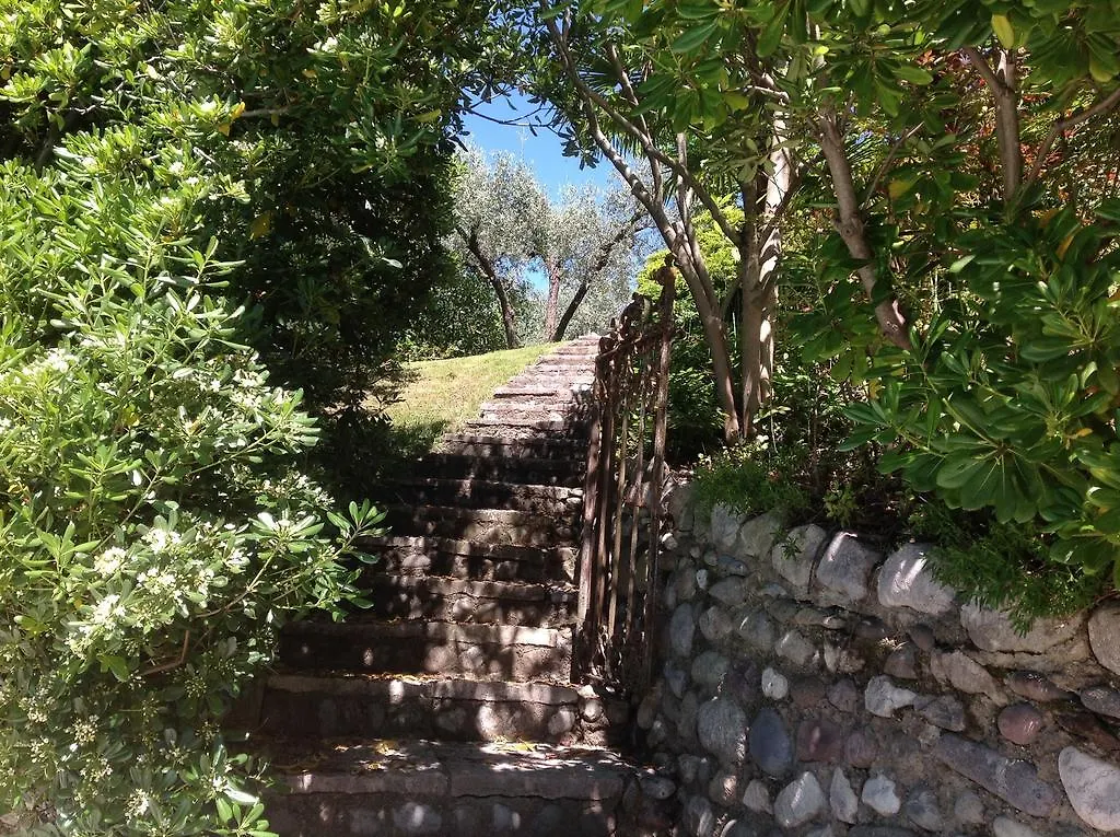B&B Villa Gardasee With Pool Soiano Del Lago