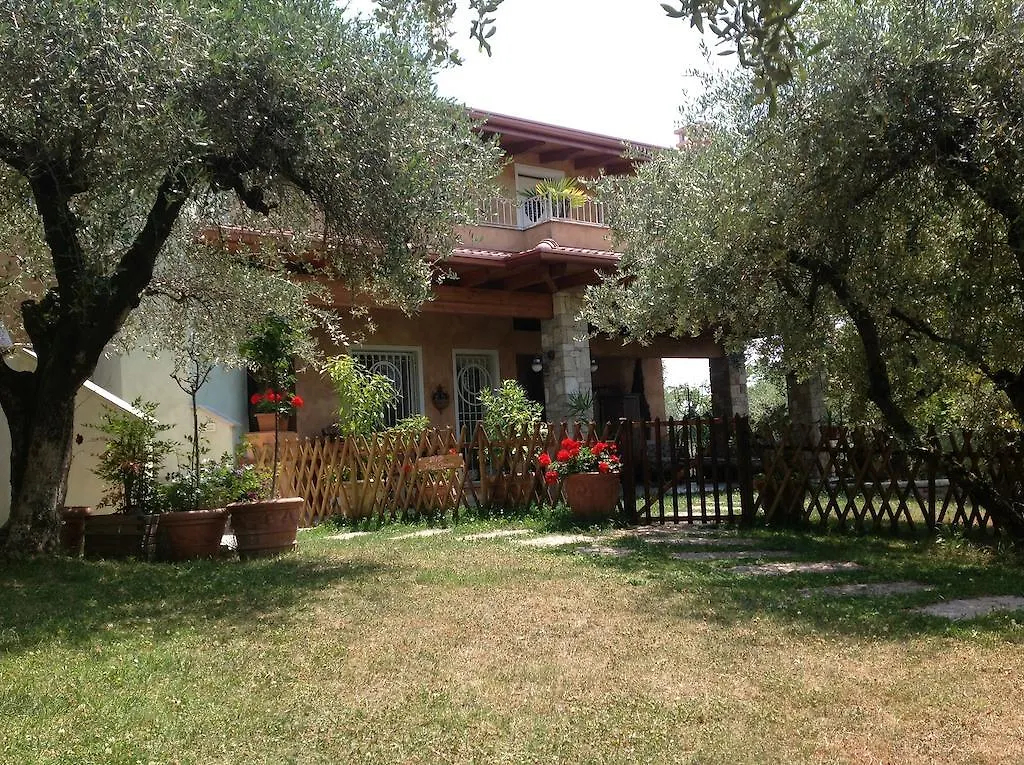 Frühstückspension B&B Villa Gardasee With Pool Soiano Del Lago